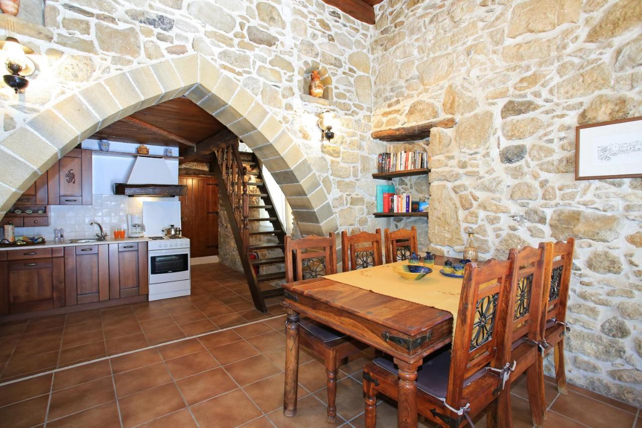 Villa Radamanthis Sivas ภายนอก รูปภาพ