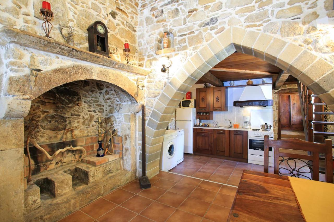 Villa Radamanthis Sivas ภายนอก รูปภาพ